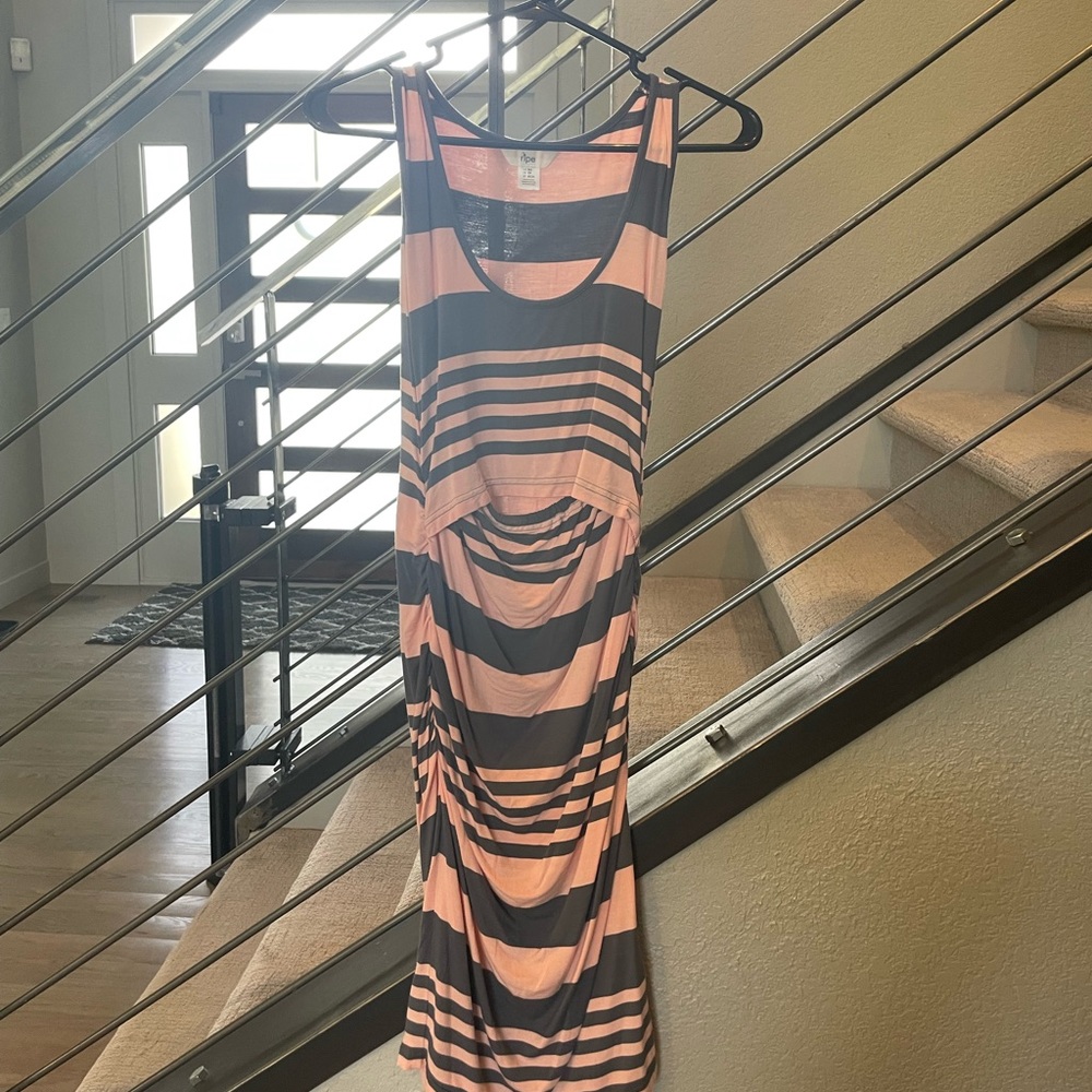 Ripe maternity/nursing dress. Perfect condition